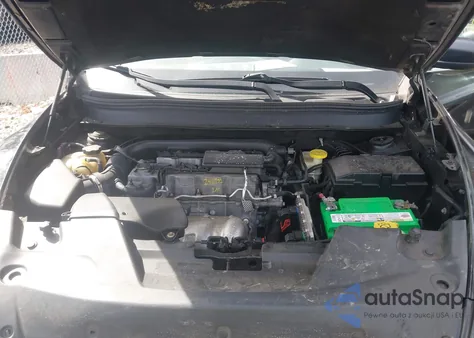 2014 Jeep Cherokee Latitude z USA, uszkodzony, nr VIN 1C4PJMCB8EW146912